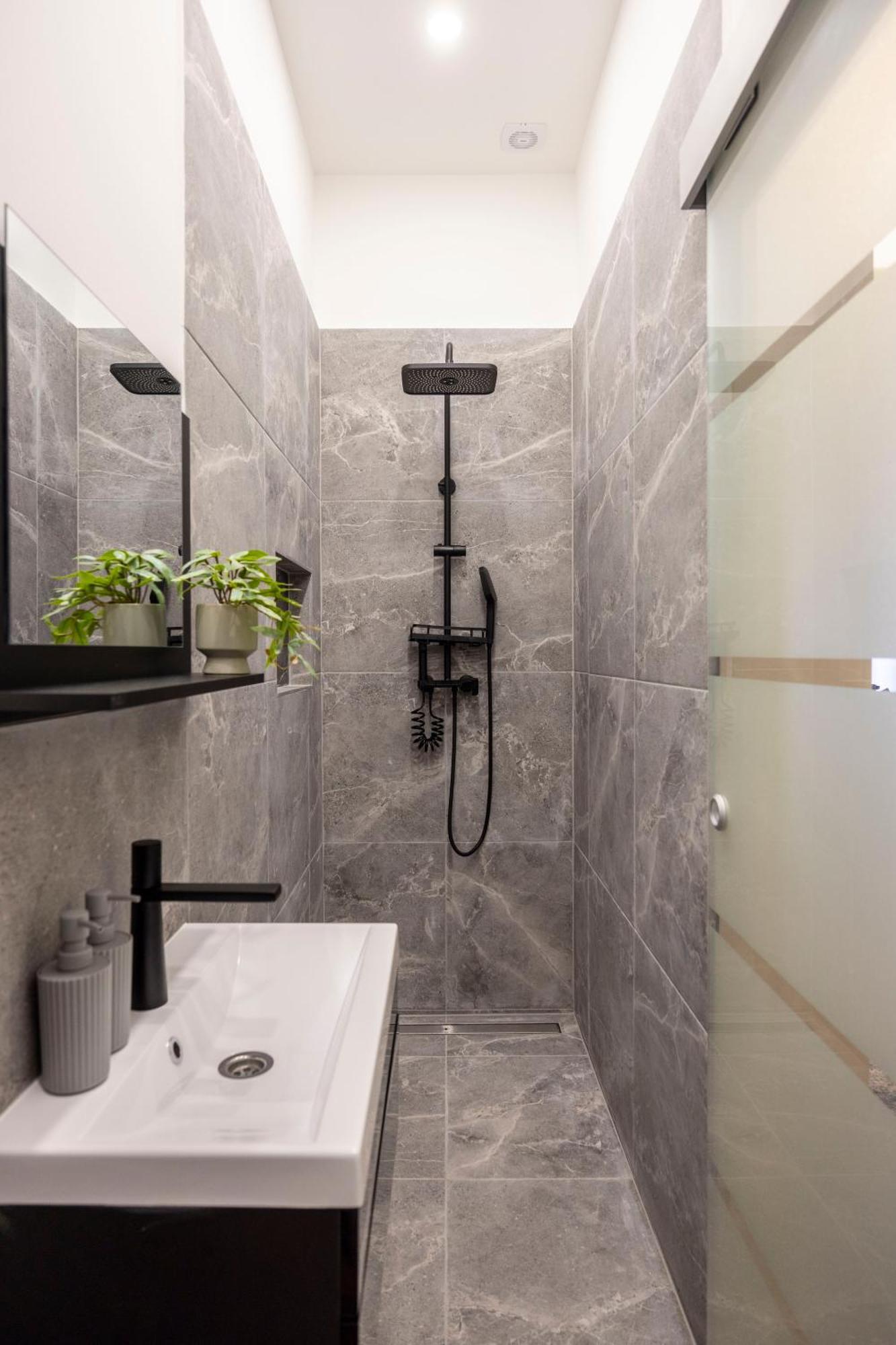 Exclusive Stylish Suite By Prestige Homes Next To The Oktogon Budapest Esterno foto
