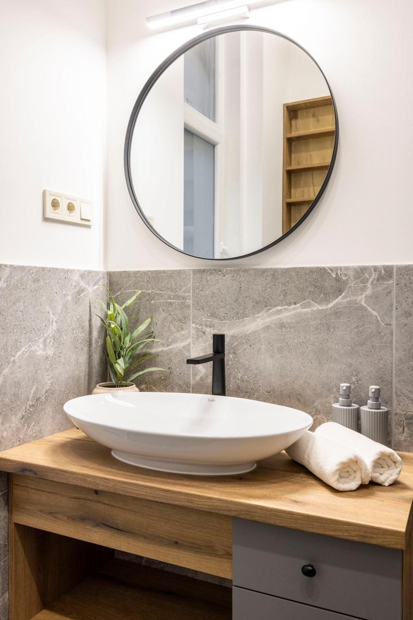 Exclusive Stylish Suite By Prestige Homes Next To The Oktogon Budapest Esterno foto